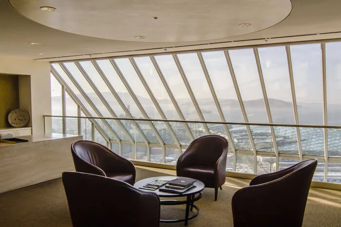 Pf3 — Restaurant In Cannes